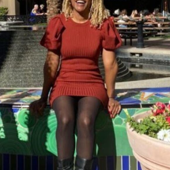 Lily's Kloset Rust Ribbed Puff Sleeve Dress - Size M - Picture 2 of 5